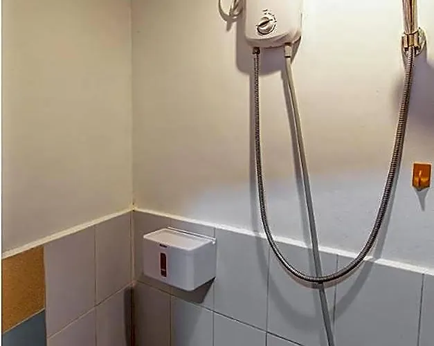 Hotel Hometel Barrio House Mactan Lapu-Lapu City
